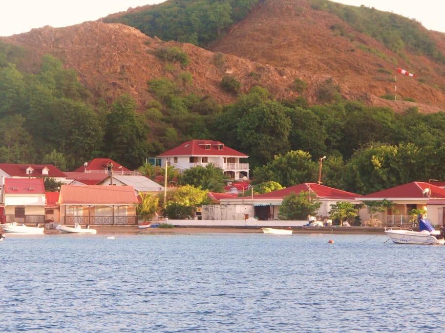 Studio De Charme Au Coeur Du Village, Vue Baie Terre-De-Haut Luaran gambar